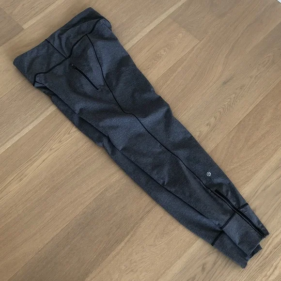 Rare Lululemon Fresh Tracks Pant II (W5AMFS) Luxtreme in Heathered Black, Size 6 - Picture 9 of 17